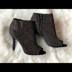 Black star studded open toe ankle boots